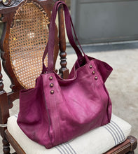 Load image into Gallery viewer, Delle Cose/Soft calf leather tote(Purple/Khaki)