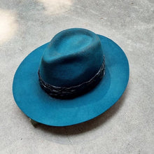 Load image into Gallery viewer, Move/Petrol Felt Hat