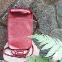 Load image into Gallery viewer, Delle Cose/Mobile pouch(Red)