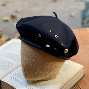 Doria/Black Wool Beret With Leather Trim