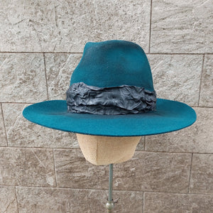 Move/Green Felt Hat - OBEIOBEI