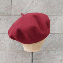 Load image into Gallery viewer, Doria/Wool Beret(Red/Caramel/Burgundy) - OBEIOBEI