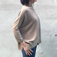 Load image into Gallery viewer, Cross over neck cashmere sweater - OBEIOBEI